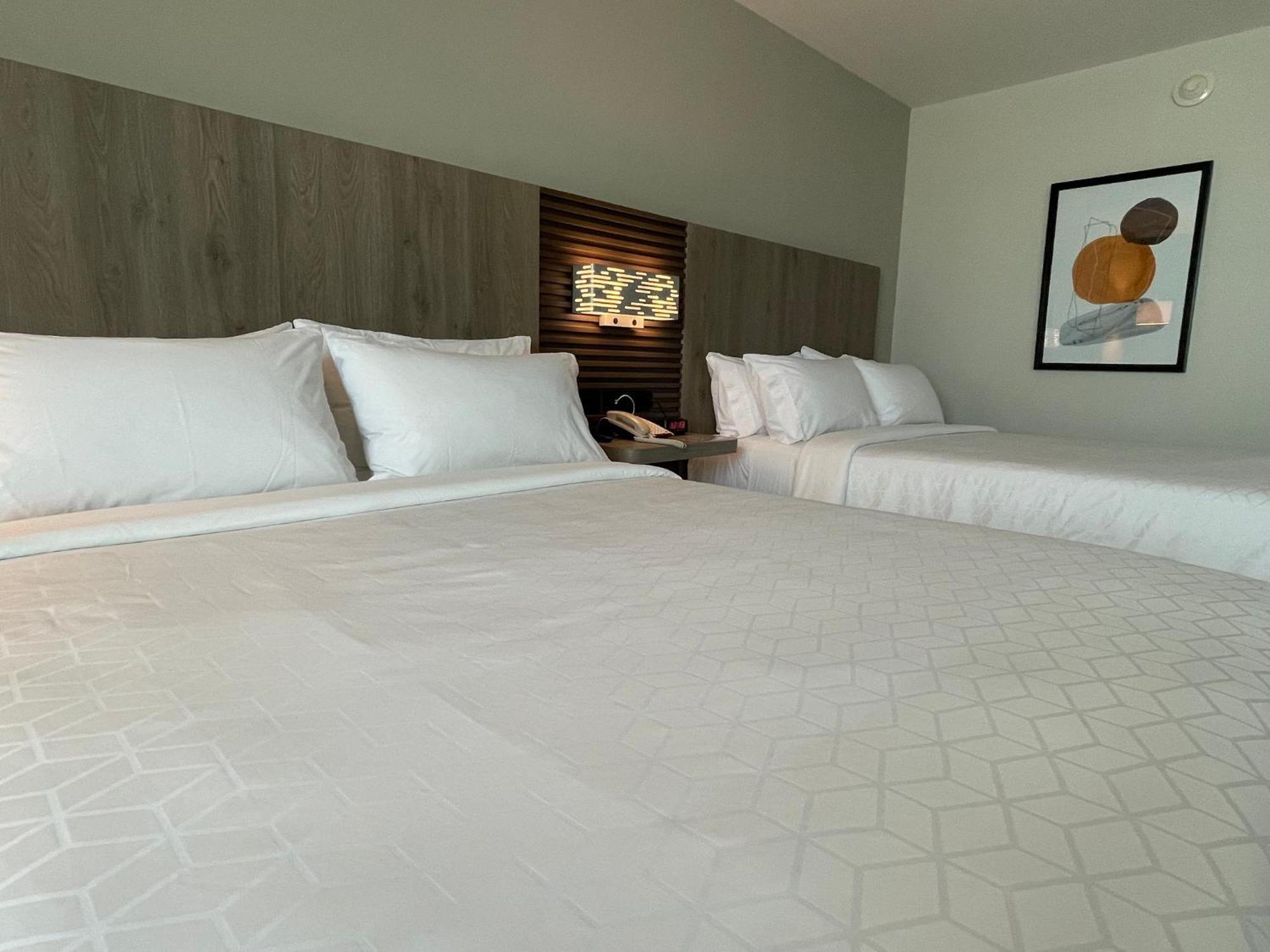 Holiday Inn Express Merida By Ihg Zewnętrze zdjęcie