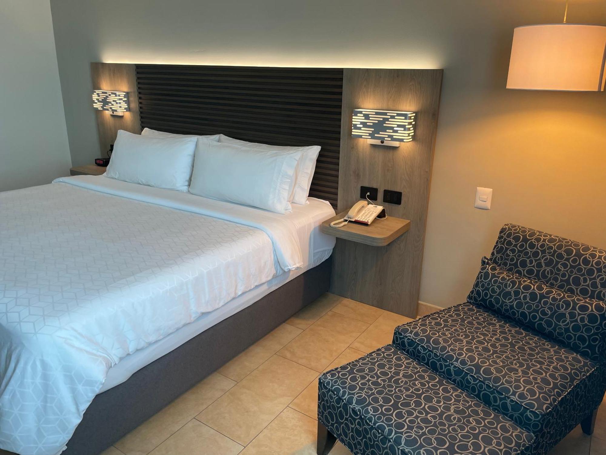 Holiday Inn Express Merida, An Ihg Hotel Zewnętrze zdjęcie