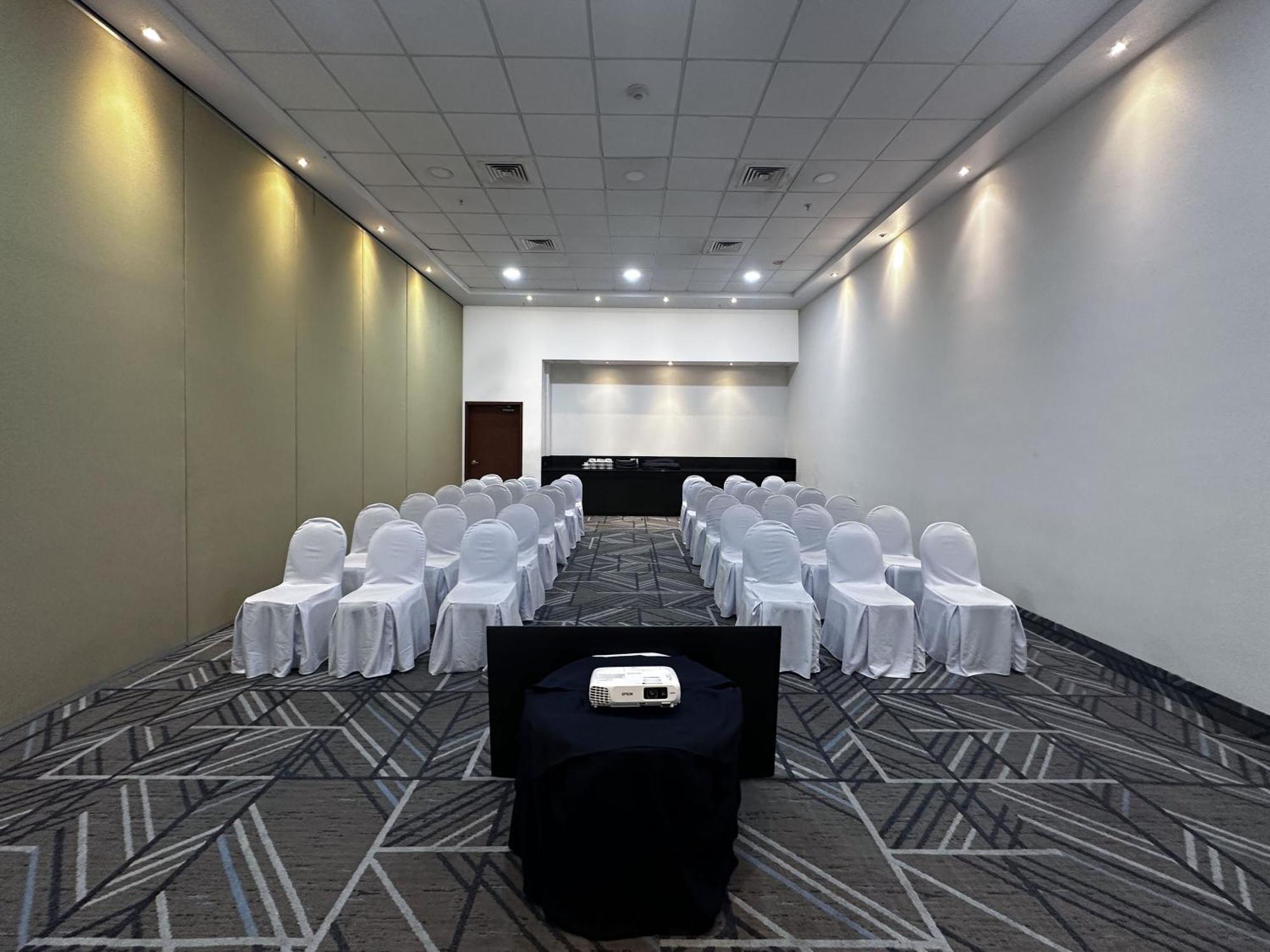 Holiday Inn Express Merida By Ihg Zewnętrze zdjęcie