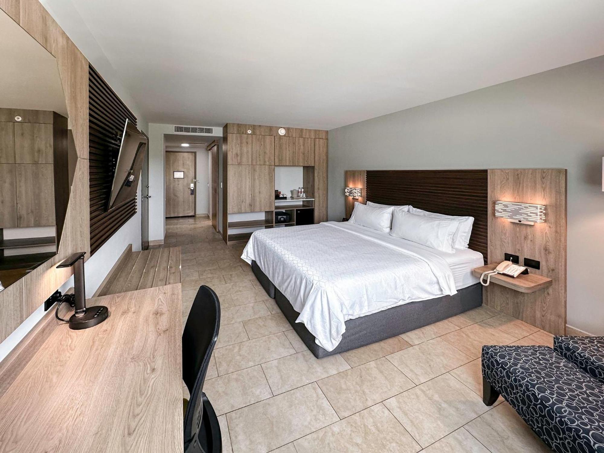 Holiday Inn Express Merida By Ihg Zewnętrze zdjęcie