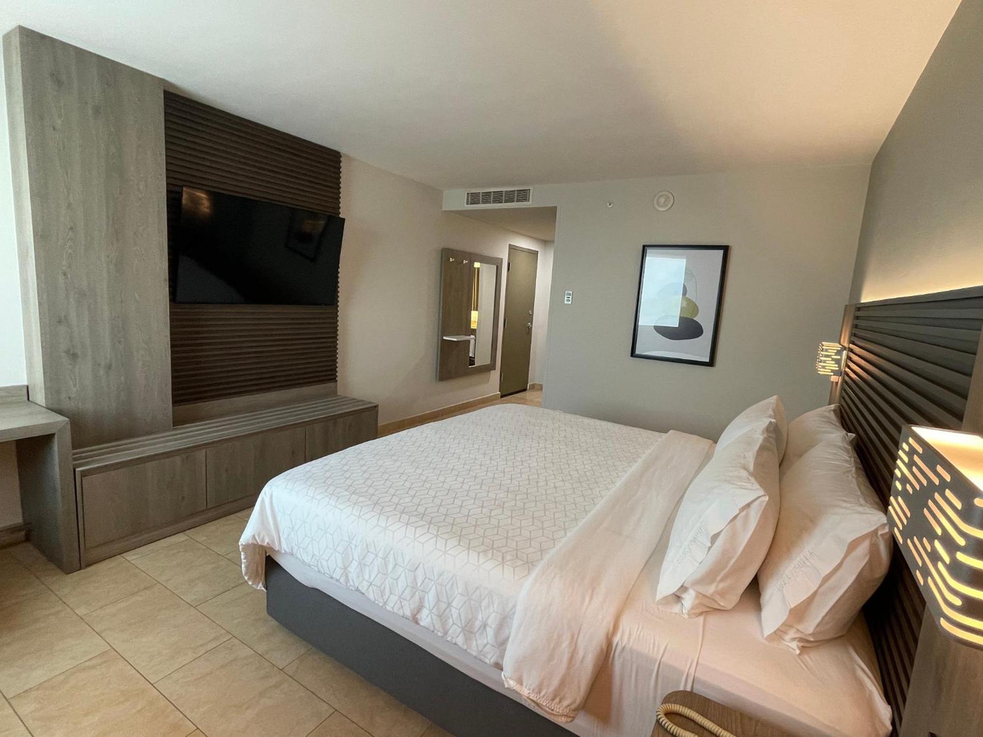 Holiday Inn Express Merida By Ihg Zewnętrze zdjęcie