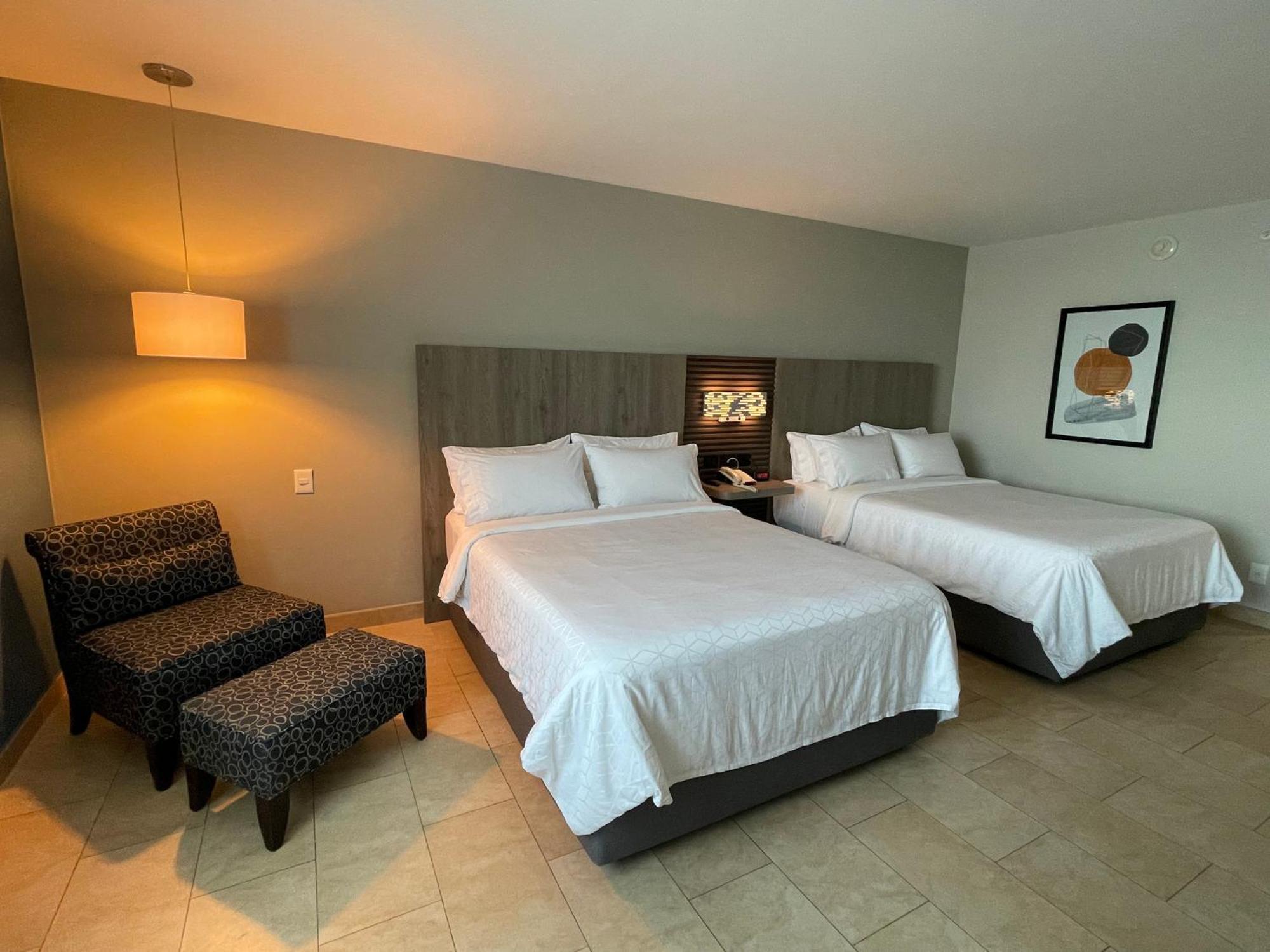 Holiday Inn Express Merida By Ihg Zewnętrze zdjęcie